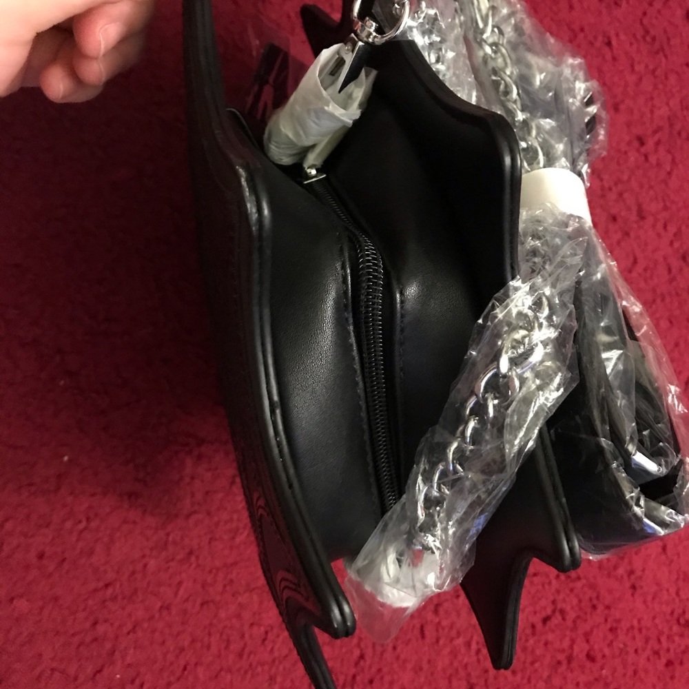 [SOLD] Sourpuss Black and glitter cobwebs purse - Picture 3 of 5